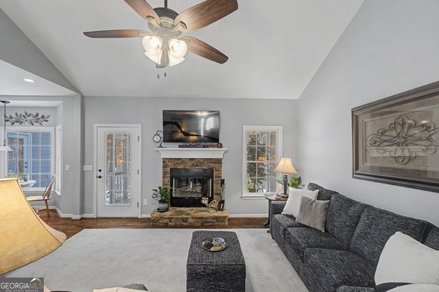 602 Bayberry Point, Canton, GA 30115