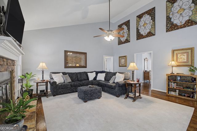 602 Bayberry Point, Canton, GA 30115