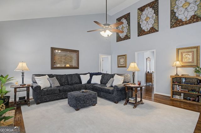 602 Bayberry Point, Canton, GA 30115