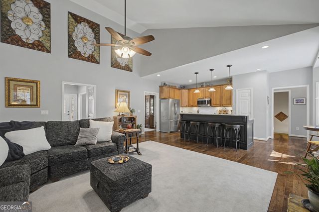 602 Bayberry Point, Canton, GA 30115