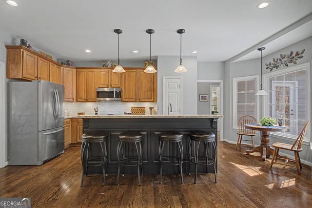 602 Bayberry Point, Canton, GA 30115