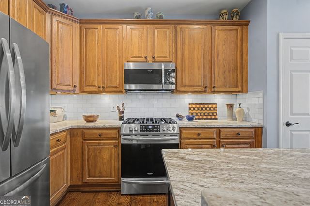 602 Bayberry Point, Canton, GA 30115