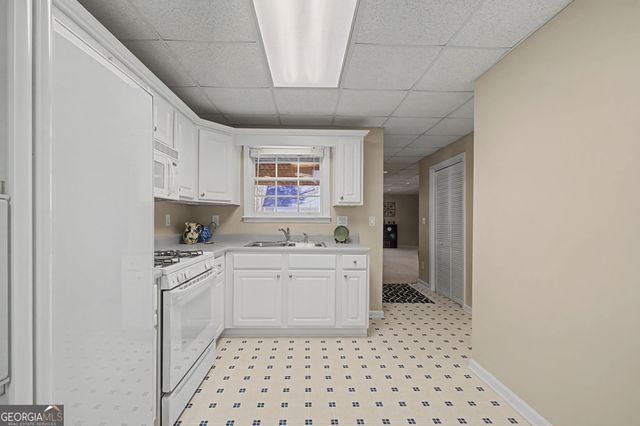 602 Bayberry Point, Canton, GA 30115