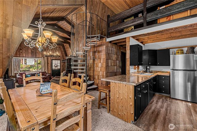 20 Deer Point Lane, Ronald, WA 98940