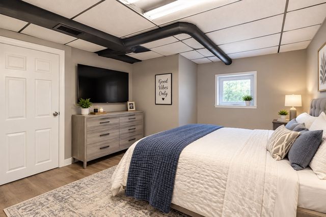 99 Clover St, Worcester, MA 01603