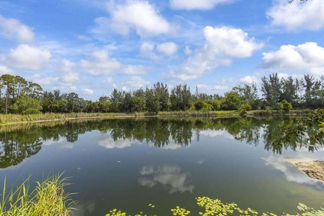 14685 40th Street N, Loxahatchee Groves, FL 33470