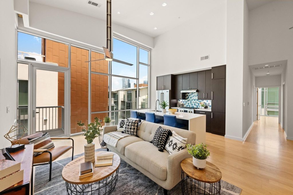 1600 Barton Springs RD 5601, Austin, TX 78704