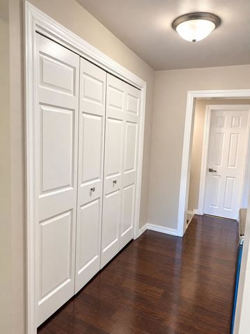 26705 N Circle Drive, Mundelein, IL 60060
