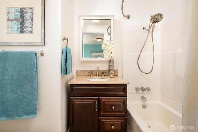 14101 Phinney Avenue N, Seattle, WA 98133