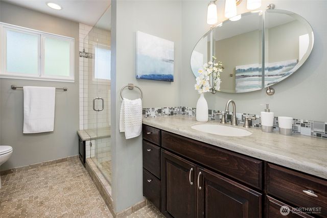 14101 Phinney Avenue N, Seattle, WA 98133