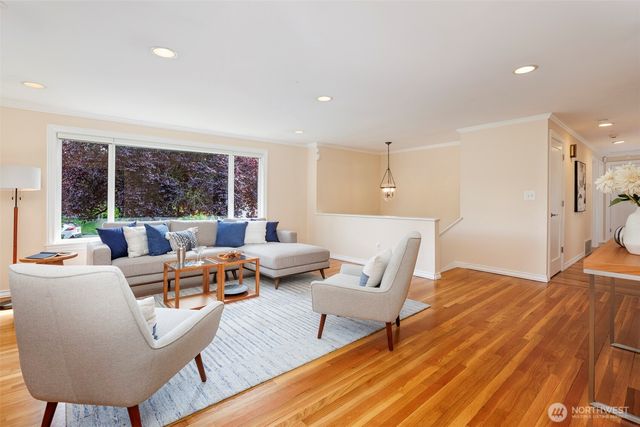 14101 Phinney Avenue N, Seattle, WA 98133