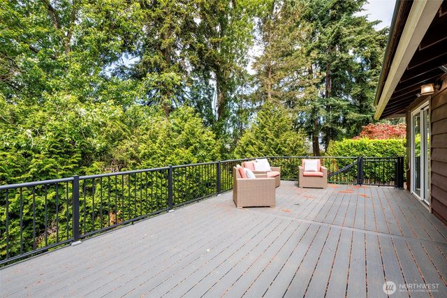 14101 Phinney Avenue N, Seattle, WA 98133