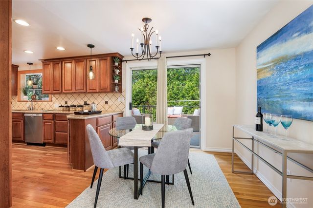14101 Phinney Avenue N, Seattle, WA 98133