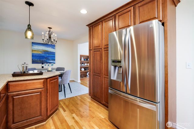 14101 Phinney Avenue N, Seattle, WA 98133