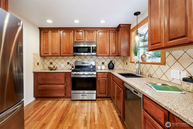 14101 Phinney Avenue N, Seattle, WA 98133