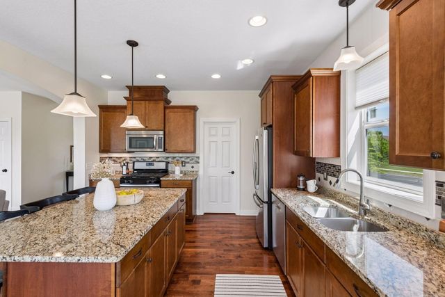833 Egret Lane, Waconia, MN 55387