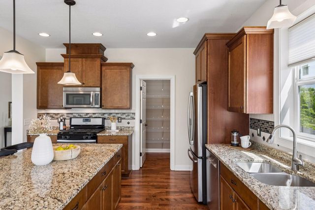 833 Egret Lane, Waconia, MN 55387