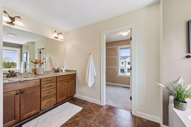 833 Egret Lane, Waconia, MN 55387