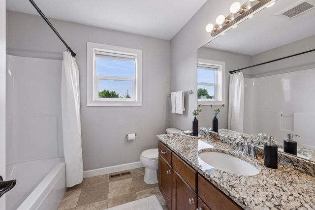 833 Egret Lane, Waconia, MN 55387