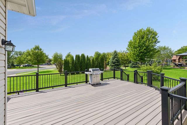 833 Egret Lane, Waconia, MN 55387