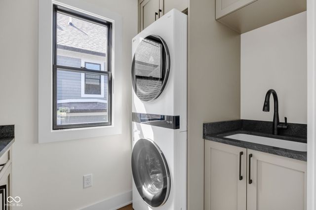 818 Union Street, Indianapolis, IN 46225