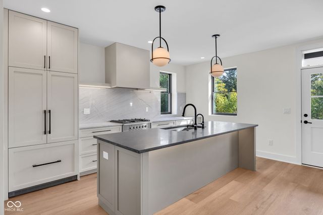 818 Union Street, Indianapolis, IN 46225