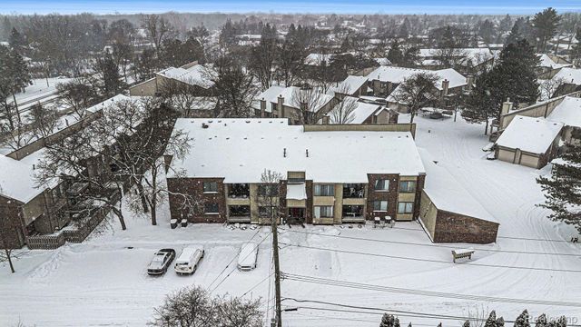 7408 Vassar B, West Bloomfield Charter Township, MI 48322