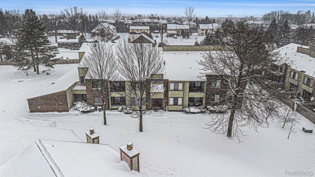 7408 Vassar B, West Bloomfield Charter Township, MI 48322