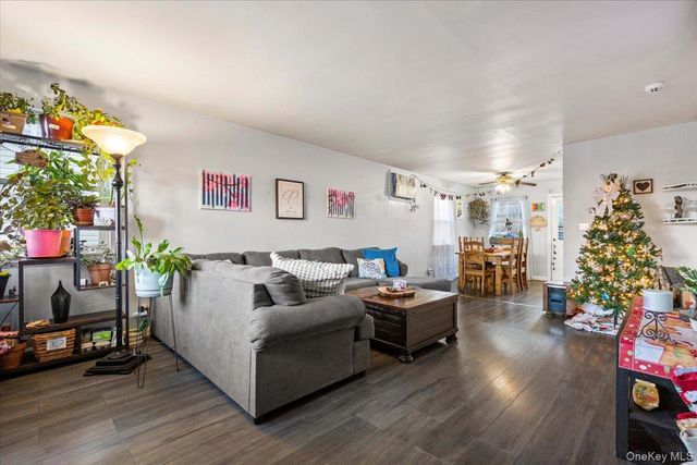 2761 Hering Avenue, Bronx, NY 10469