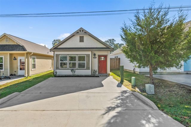 16721 Stonefield, Montgomery, TX 77316