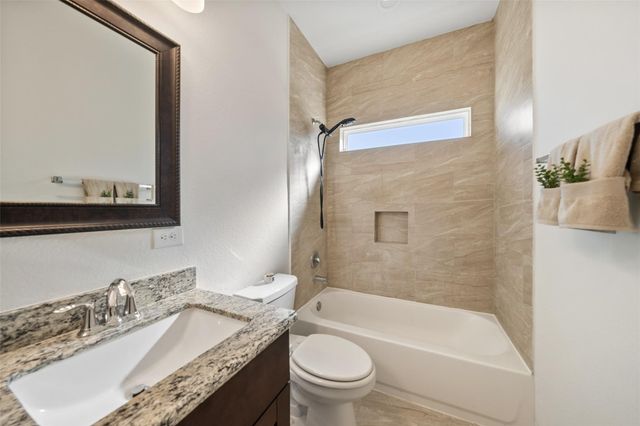 16721 Stonefield, Montgomery, TX 77316
