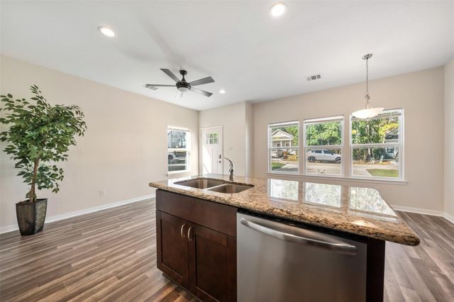 16721 Stonefield, Montgomery, TX 77316