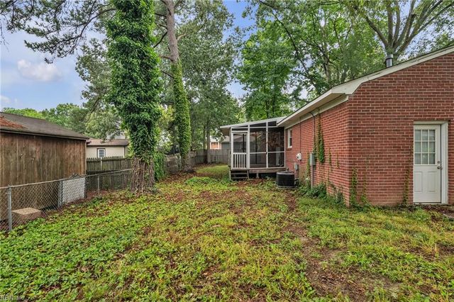 885 Butte CIR, Newport News, VA 23608