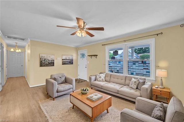 885 Butte CIR, Newport News, VA 23608