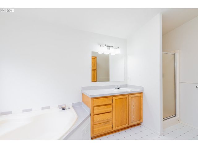 17508 Nw SHADY FIR Loop 16, Beaverton, OR 97006