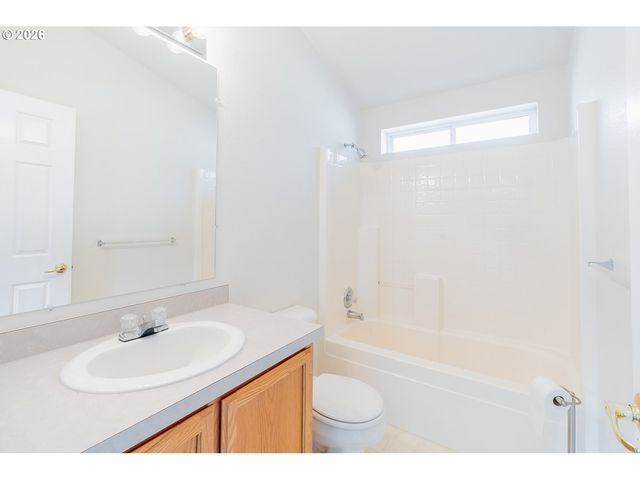 17508 Nw SHADY FIR Loop 16, Beaverton, OR 97006