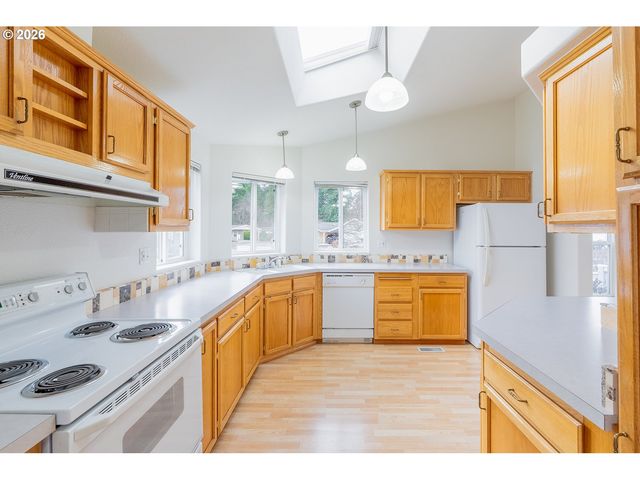 17508 Nw SHADY FIR Loop 16, Beaverton, OR 97006