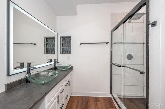 1542 Glen Parker Avenue, Cincinnati, OH 45223