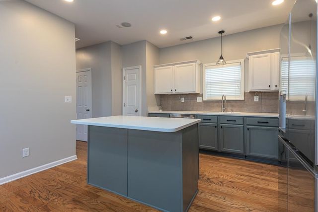 1227 ISLE VIEW DR, Memphis, TN 38103