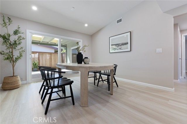 927 Presidio, Costa Mesa, CA 92626