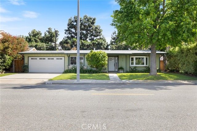 927 Presidio, Costa Mesa, CA 92626