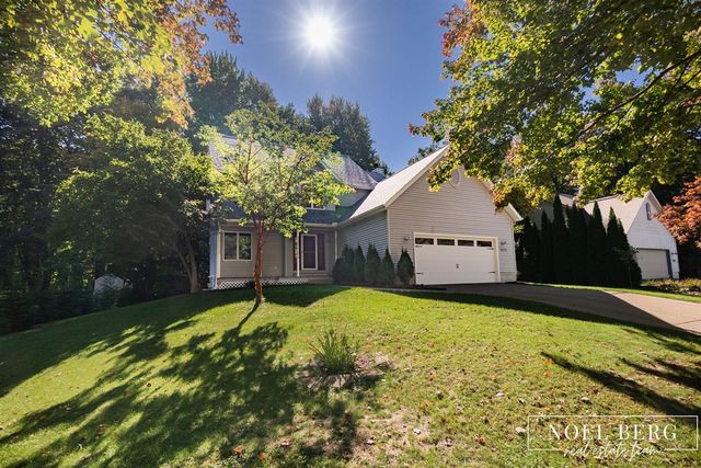 16216 Terrace Road, Spring Lake, MI 49456