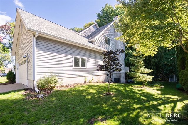16216 Terrace Road, Spring Lake, MI 49456