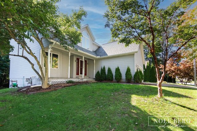 16216 Terrace Road, Spring Lake, MI 49456