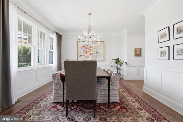 303 SALSBURY LN NW, Vienna, VA 22180