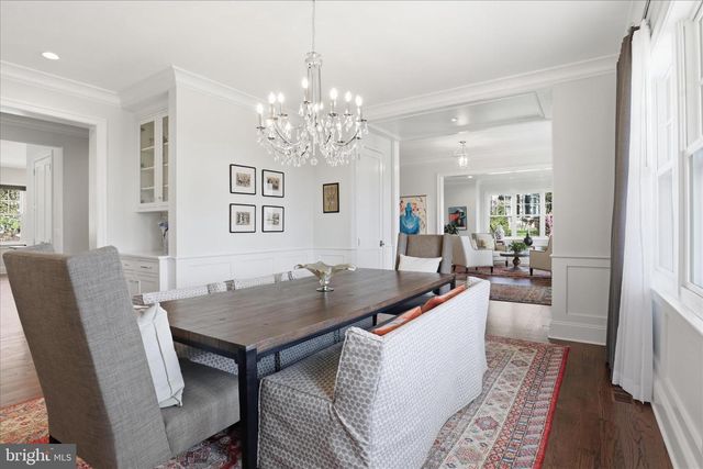303 SALSBURY LN NW, Vienna, VA 22180
