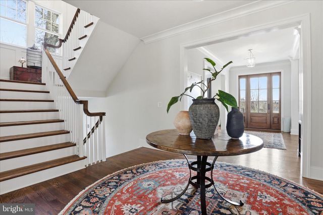303 SALSBURY LN NW, Vienna, VA 22180