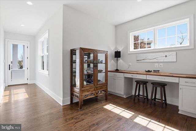 303 SALSBURY LN NW, Vienna, VA 22180