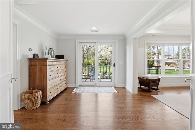303 SALSBURY LN NW, Vienna, VA 22180