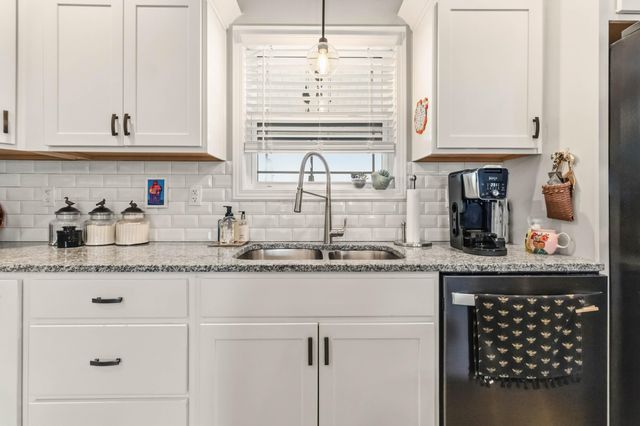 336 Caribou Drive, London, KY 40744